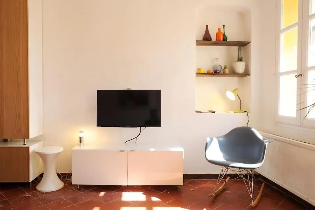 Appartement Vieille Ville 55 M2 Avec Terrasse 16M2 Et 2Chambres Vraie Climatisation Aix-en-Provence Frankrike